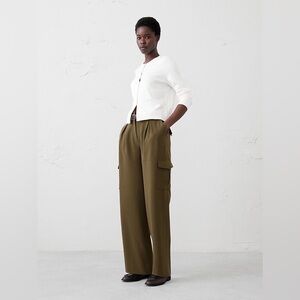 NWT Banana Republic High-Rise Straight Leg Twill Cargo Pants | Olive | 2 Petite